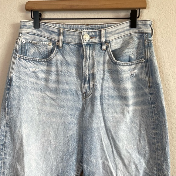 American Eagle Distressed 90’s Boyfriend Jeans High Rise Mom Denim Size 6 - Picture 2 of 8